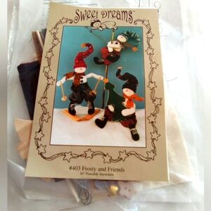 Sweet Dreams #403 Frosty and Friends Snowmen Sewing Kit incomplete